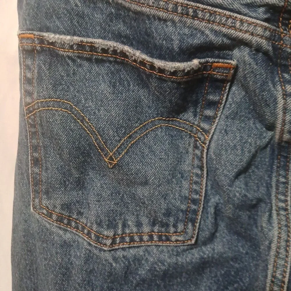 Levis waist 30